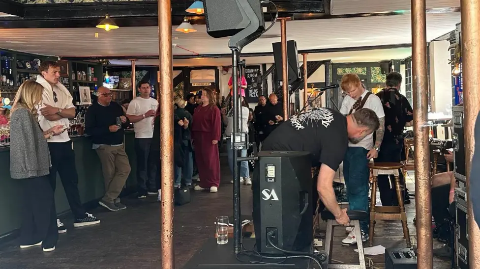 Ed Sheeran renames pub and puts on ‘surprise’ gig